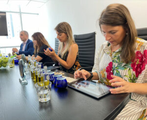 Lee más sobre el artículo DUBÁI Olive Oil Competition otorga ORO 2022 a Aceite De ANITA